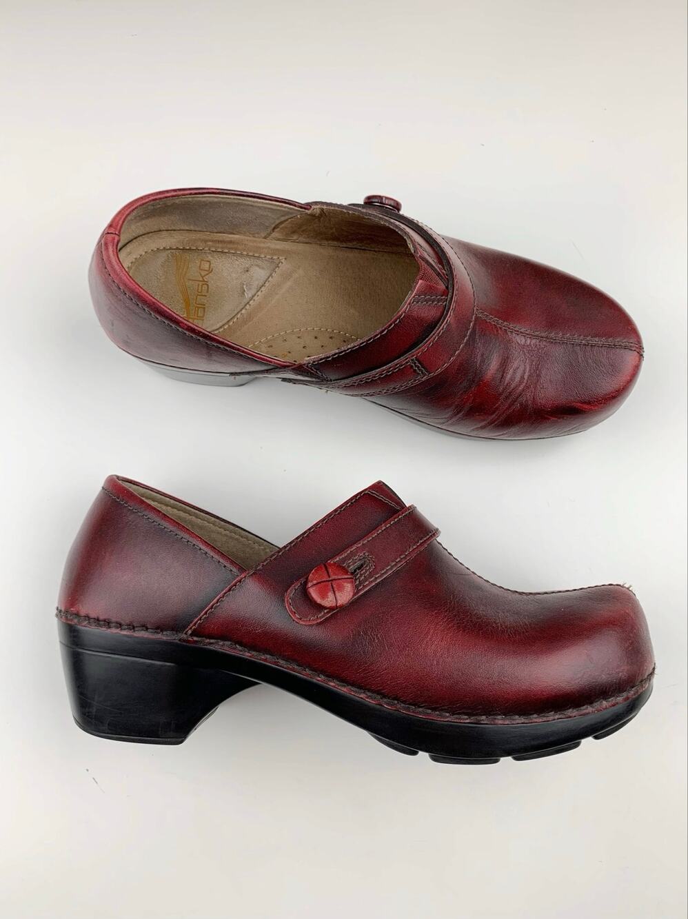 Dansko Solstice Clogs Red Leather Slip On Comfort Shoes Women's 39 US 8.5 9